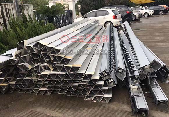 三立制作三面翻原材料組成及運轉(zhuǎn)工作原理